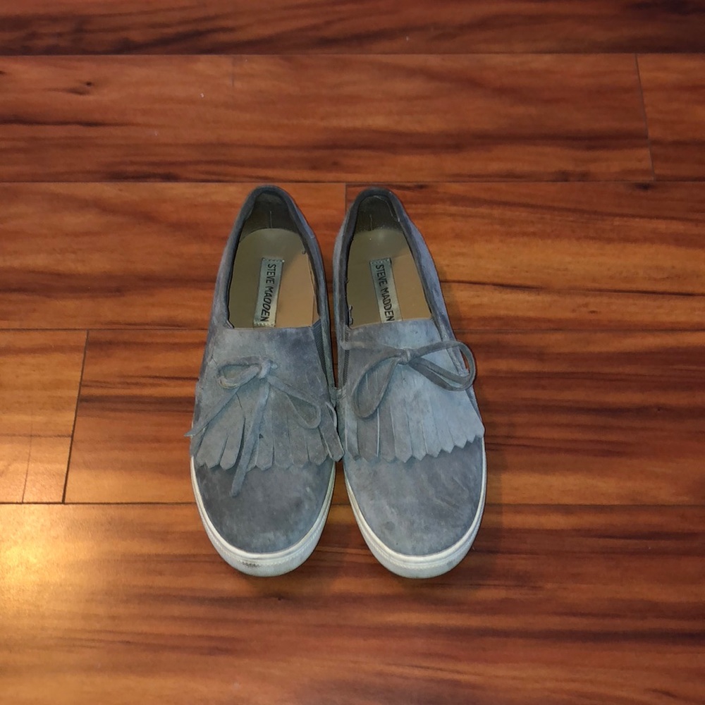 Steve Madden Grey suede sneakers